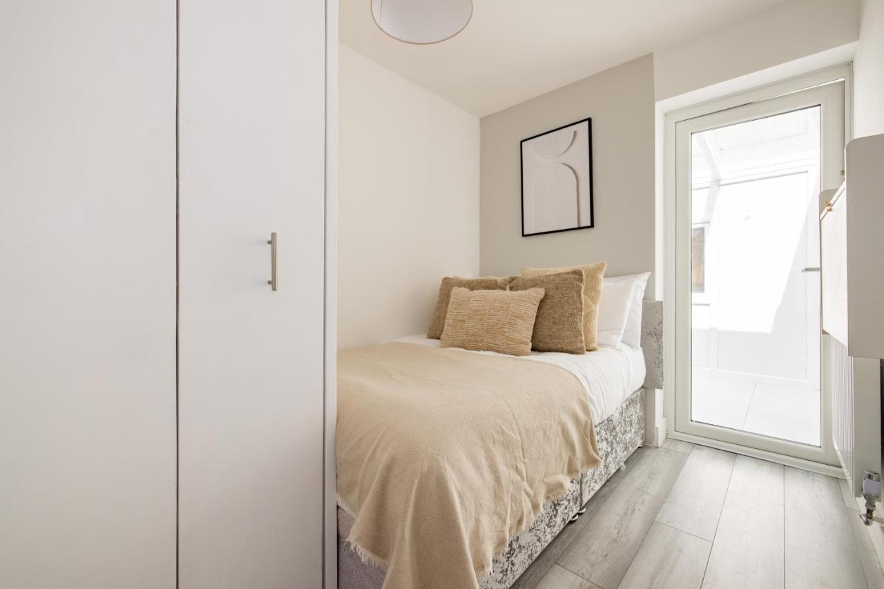 To Be Used,do Not Use Listing But Bookable Appartement *